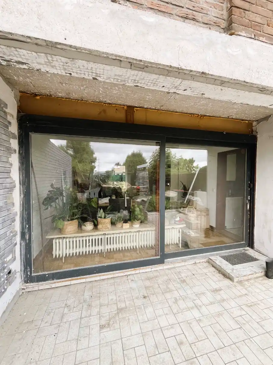 Bestandsaufnahme alter Fenster vor der Montage – Fensterservice Neuss Alexander Ergart
