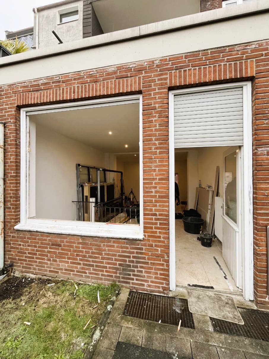 Vor der Fenstersanierung - Alte Terrassenfenster