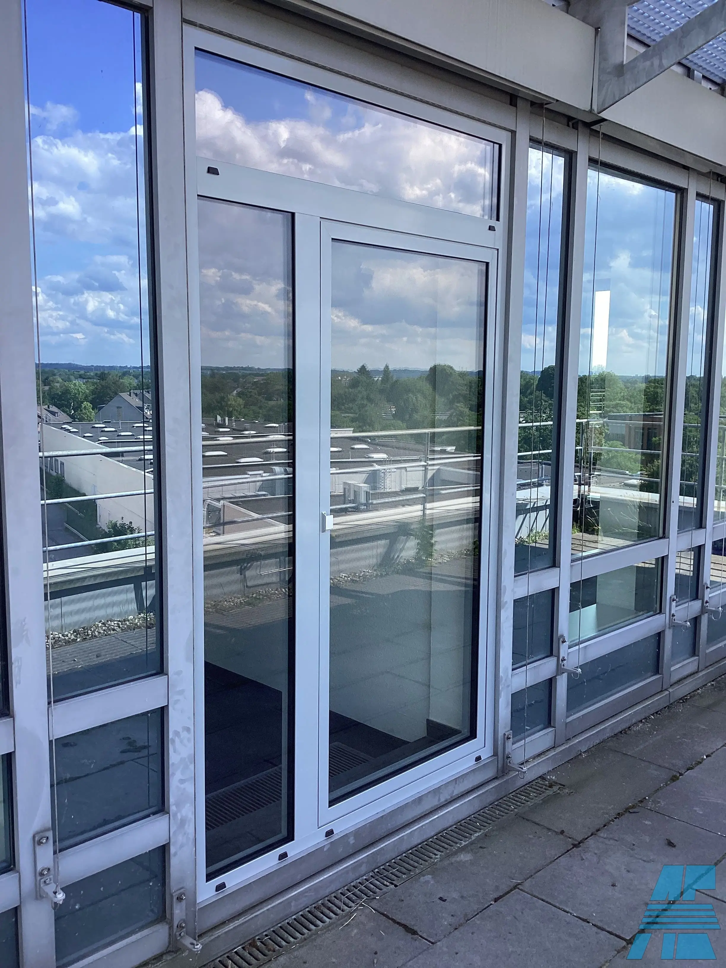 Präzise Justierung eines Fensters